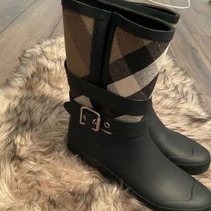 Burberry Fashion RainBoots